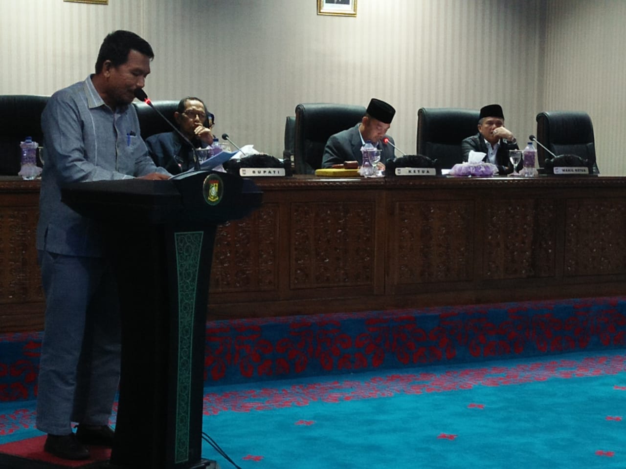 1542093622-RiauBertuah co-Muhammad Anshar Saat Membacakan Ranperda Inisiatif DPRP Tentang Penanggulangan Narkotika, Pisikotrofika dan Zat adiktif lainnya