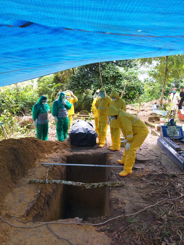 1588046681-RiauBertuah co-pemakaman pdp covid-19