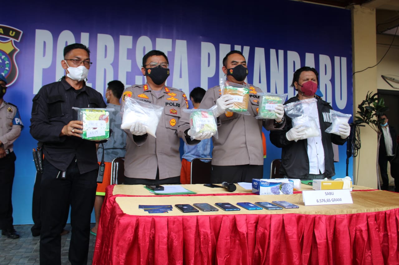 1635937572-RiauBertuah co-IMG-20211103-WA0025