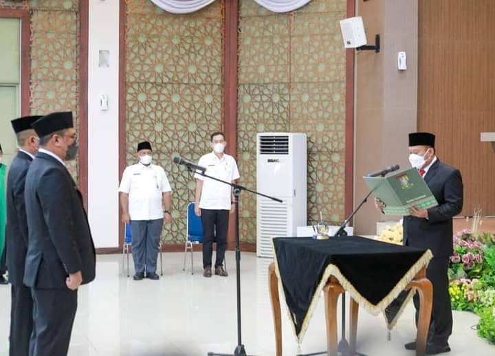 1680513281-RiauBertuah co- 3103 Bupati-Kampar-Lantik-Empat-Orang-Pejabat-Eselon-II