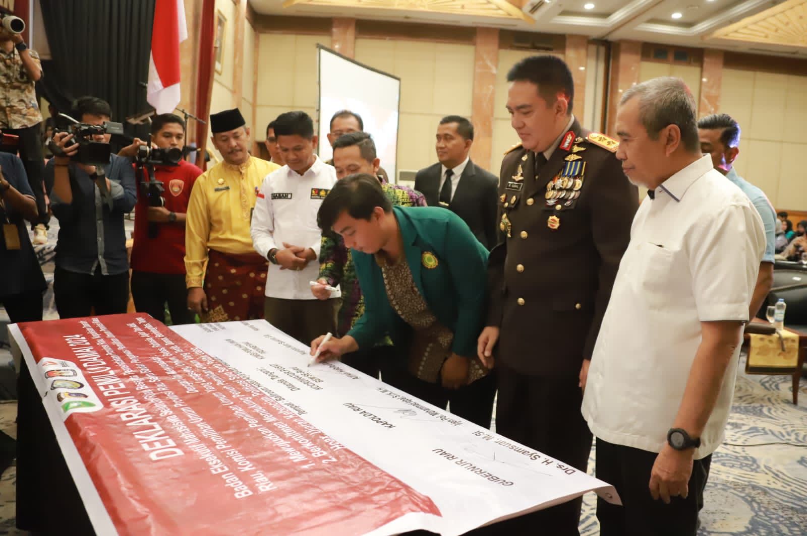 1685655984-RiauBertuah co-WhatsApp Image 2023-06-01 at 21 29 40 (2)